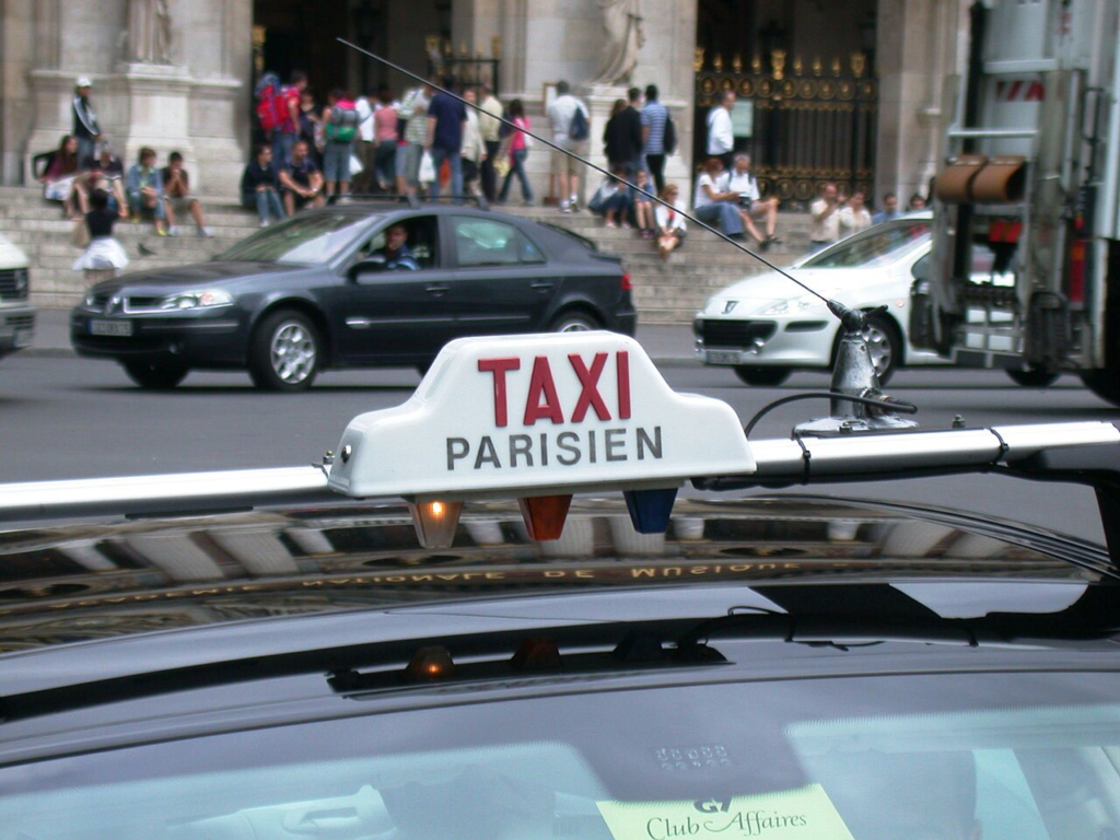 Nice to Paris Charles de Gaulle Taxi