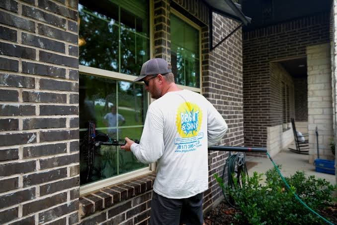 How to Prepare Your Home for Professional Window Cleaning