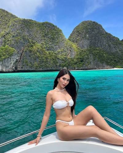 Dubai Call Girl