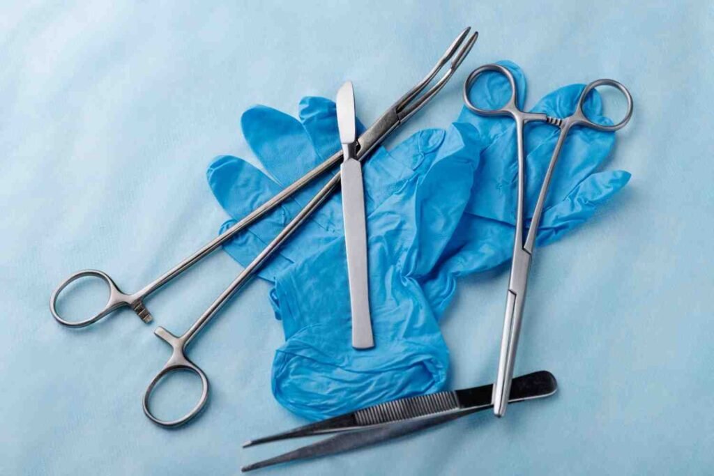 top view scalpel with other medical instruments 51kb 3